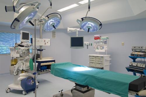 SAÇ EKİMİNDE AMELİYATHANE UYARISI